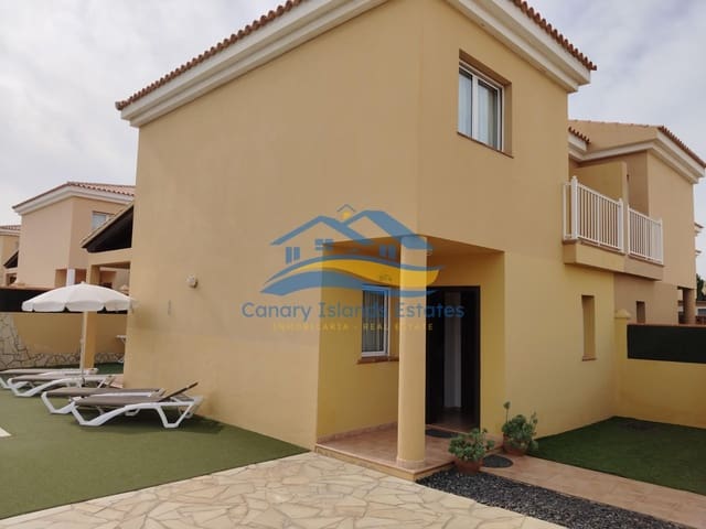 2 slaapkamer Villa te koop in Corralejo, La Oliva - € 395.000 (Ref: 9215275)