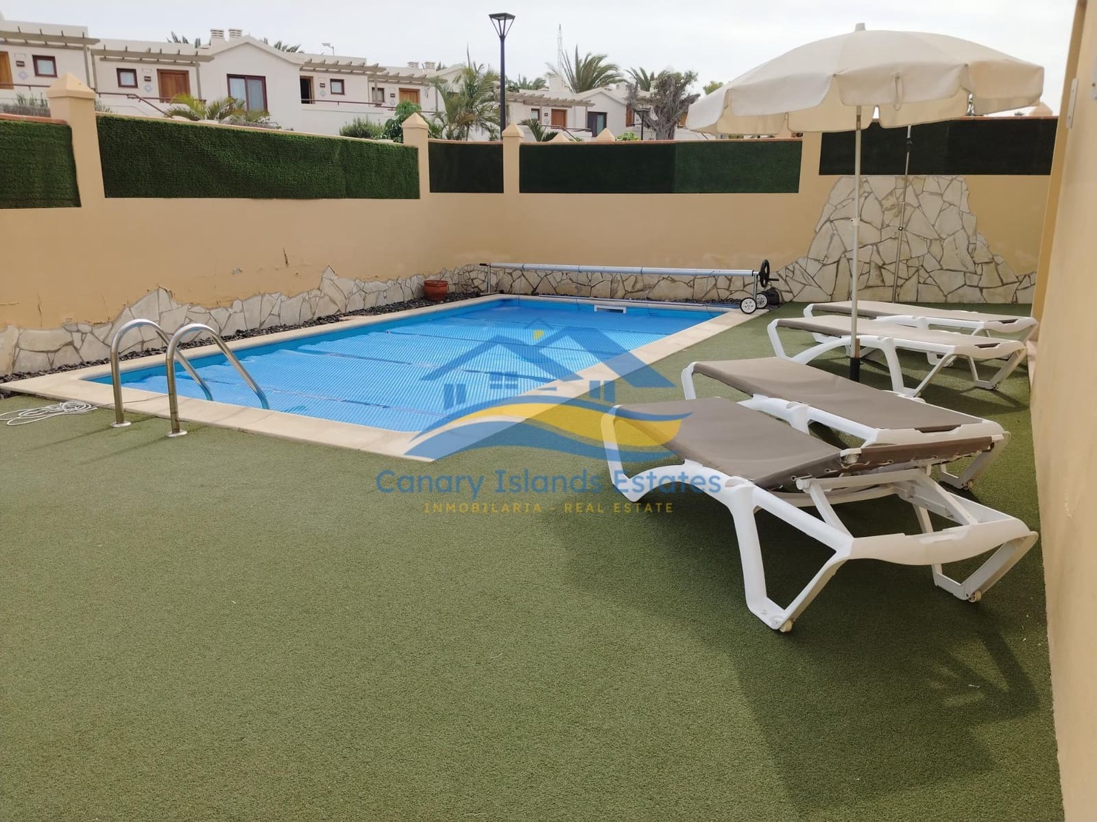 2 sypialnia Willa na sprzedaż w Corralejo - 395 000 € (Ref: 9215275)
