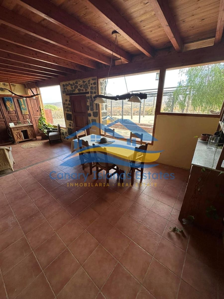 4 soveværelse Finca/Landehus til salg i Puerto del Rosario - € 680.000 (Ref: 9215278)