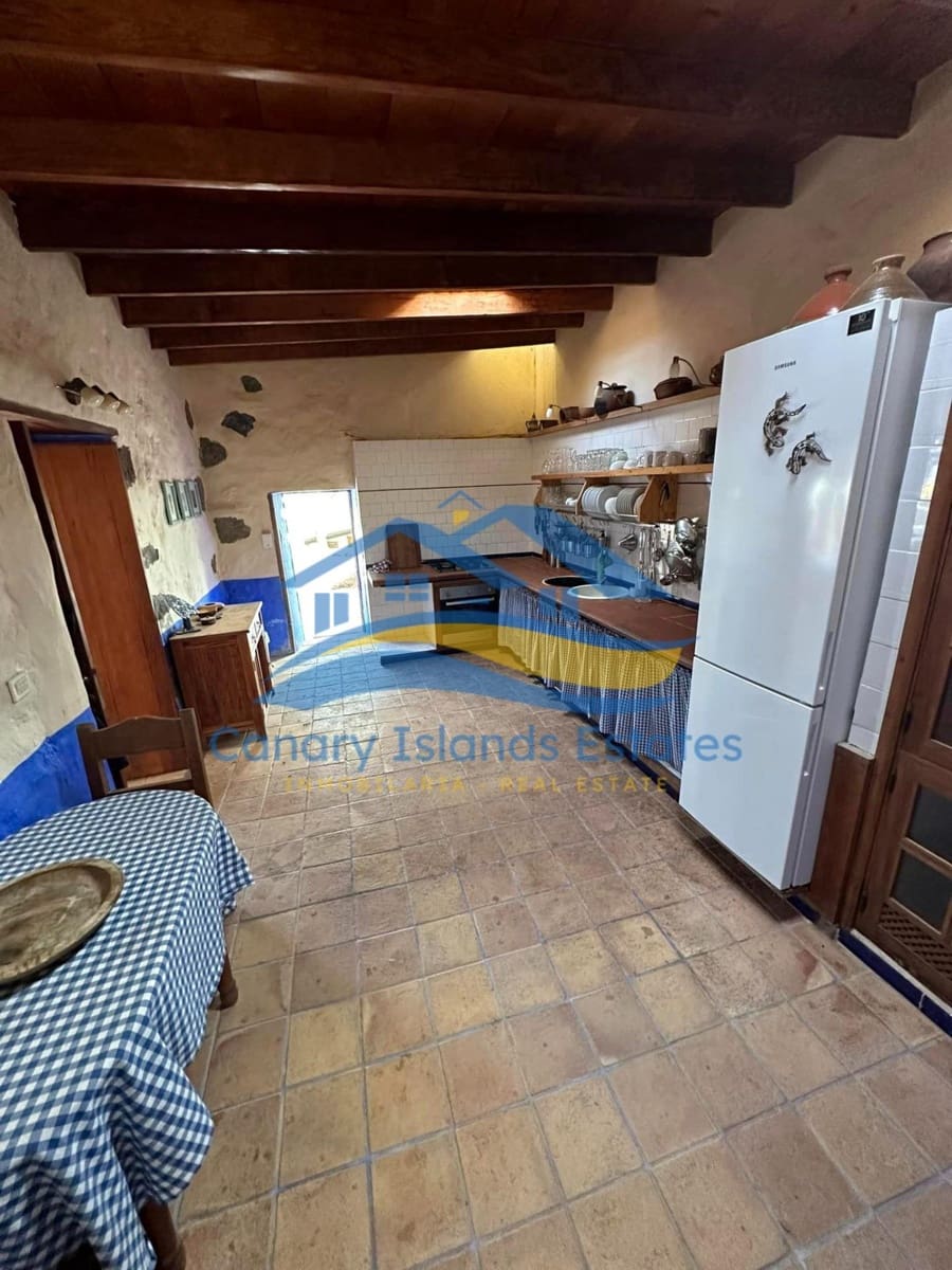 4 soveværelse Finca/Landehus til salg i Puerto del Rosario - € 680.000 (Ref: 9215278)