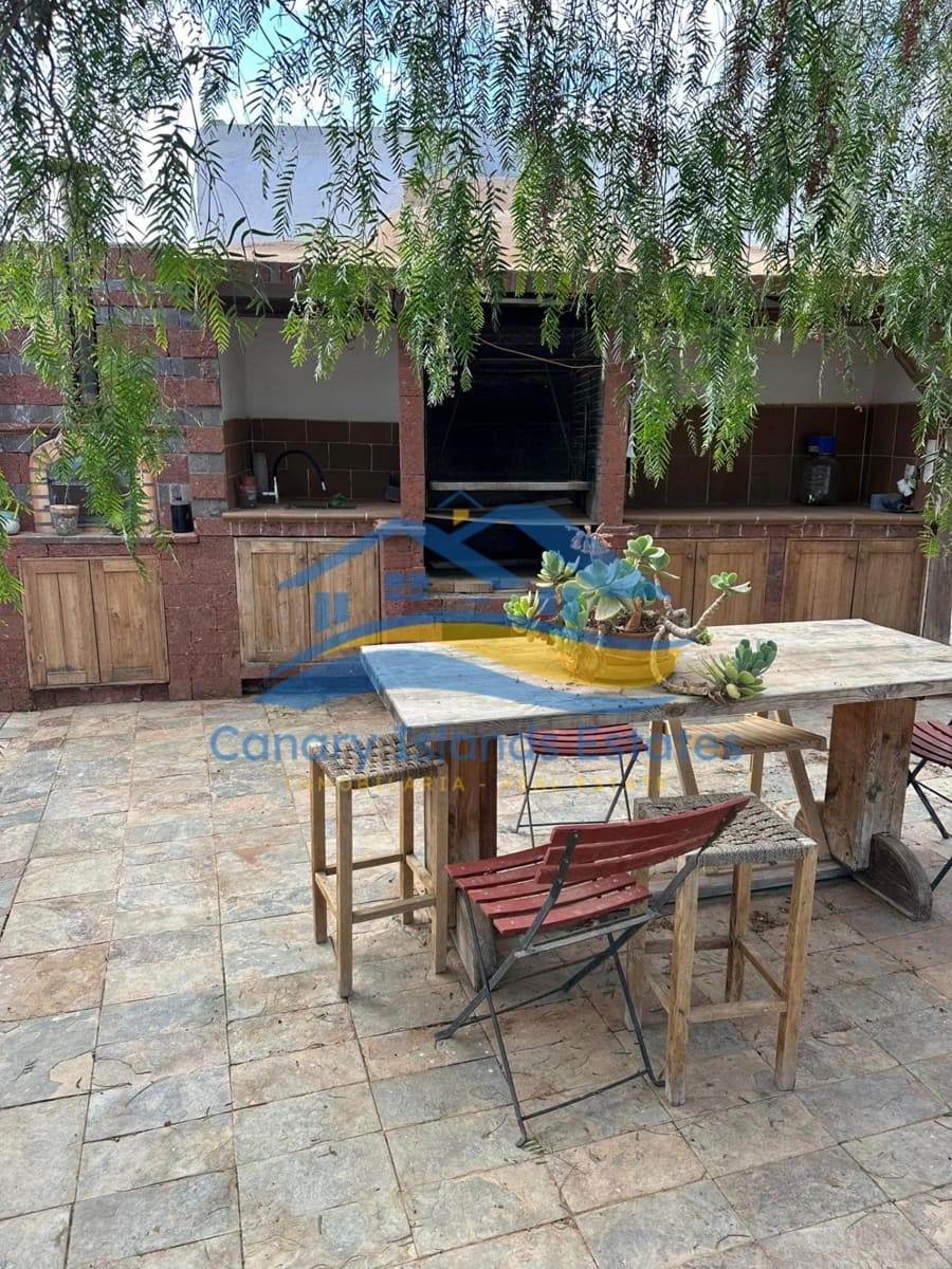 4 soveværelse Finca/Landehus til salg i Puerto del Rosario - € 680.000 (Ref: 9215278)