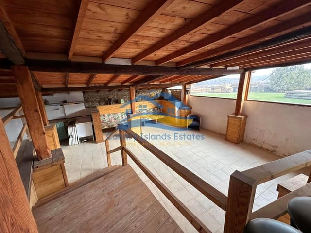 4 bedroom Finca/Country House for sale in Puerto del Rosario - € 680,000 (Ref: 9215278)