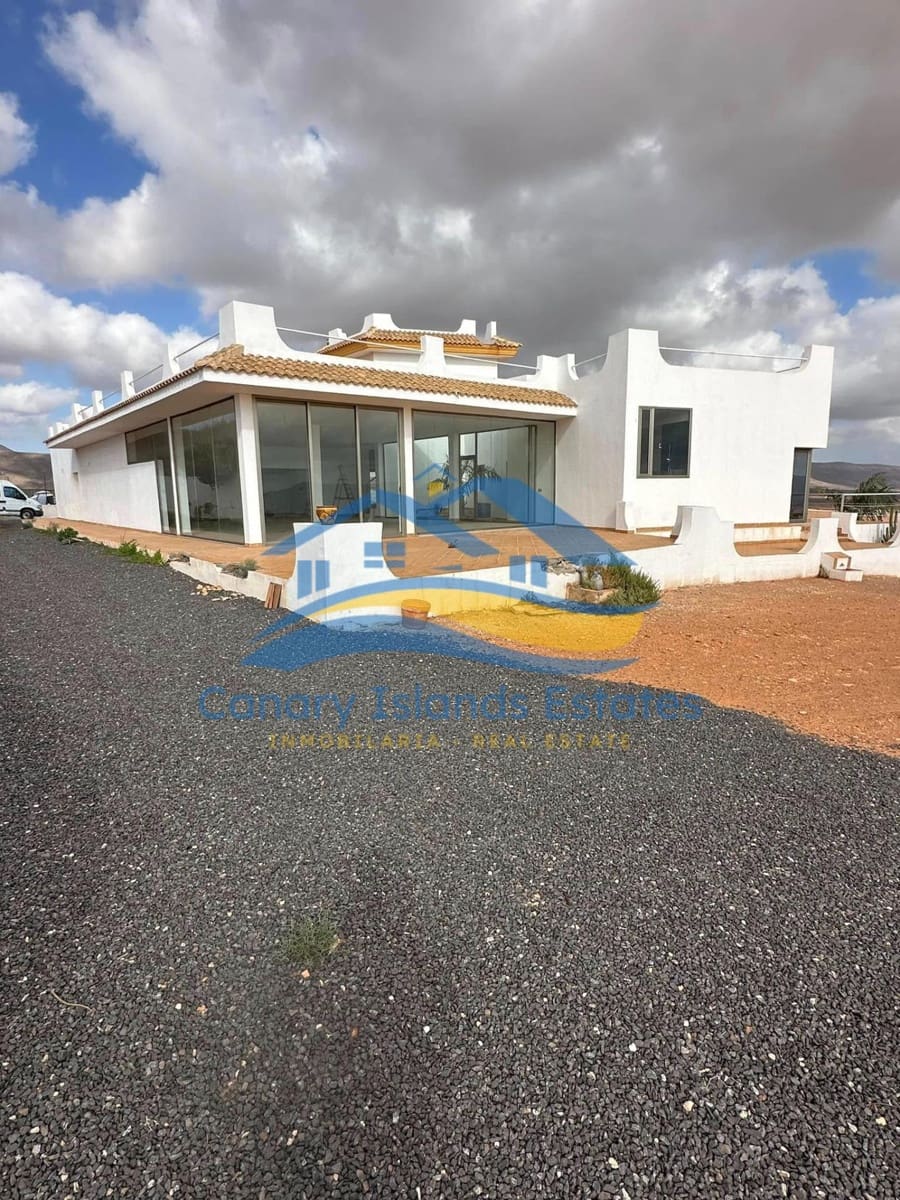 5 sovrum Villa till salu i Antigua - 590 000 € (Ref: 9215280)