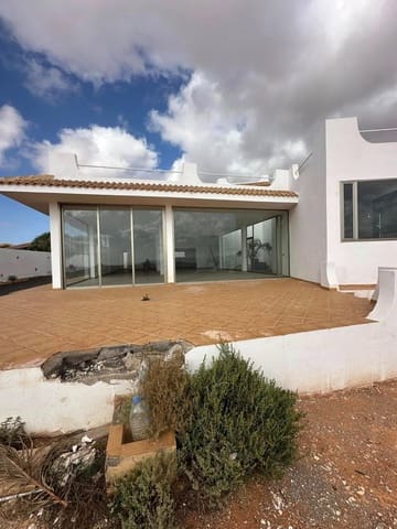 5 slaapkamer Villa te koop in Antigua - € 590.000 (Ref: 9215280)