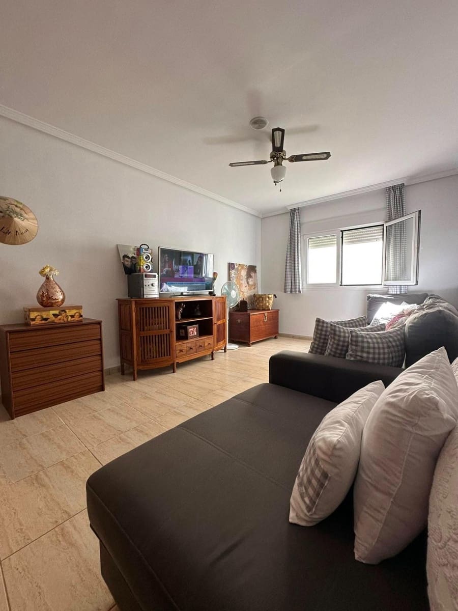 3 slaapkamer Appartement te koop in Puerto Lajas - € 480.000 (Ref: 9215283)