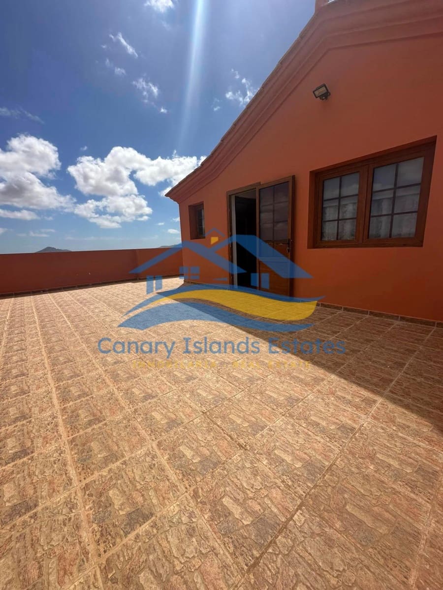 3 soveværelse Villa til salg i Antigua med garage - € 450.000 (Ref: 9215285)