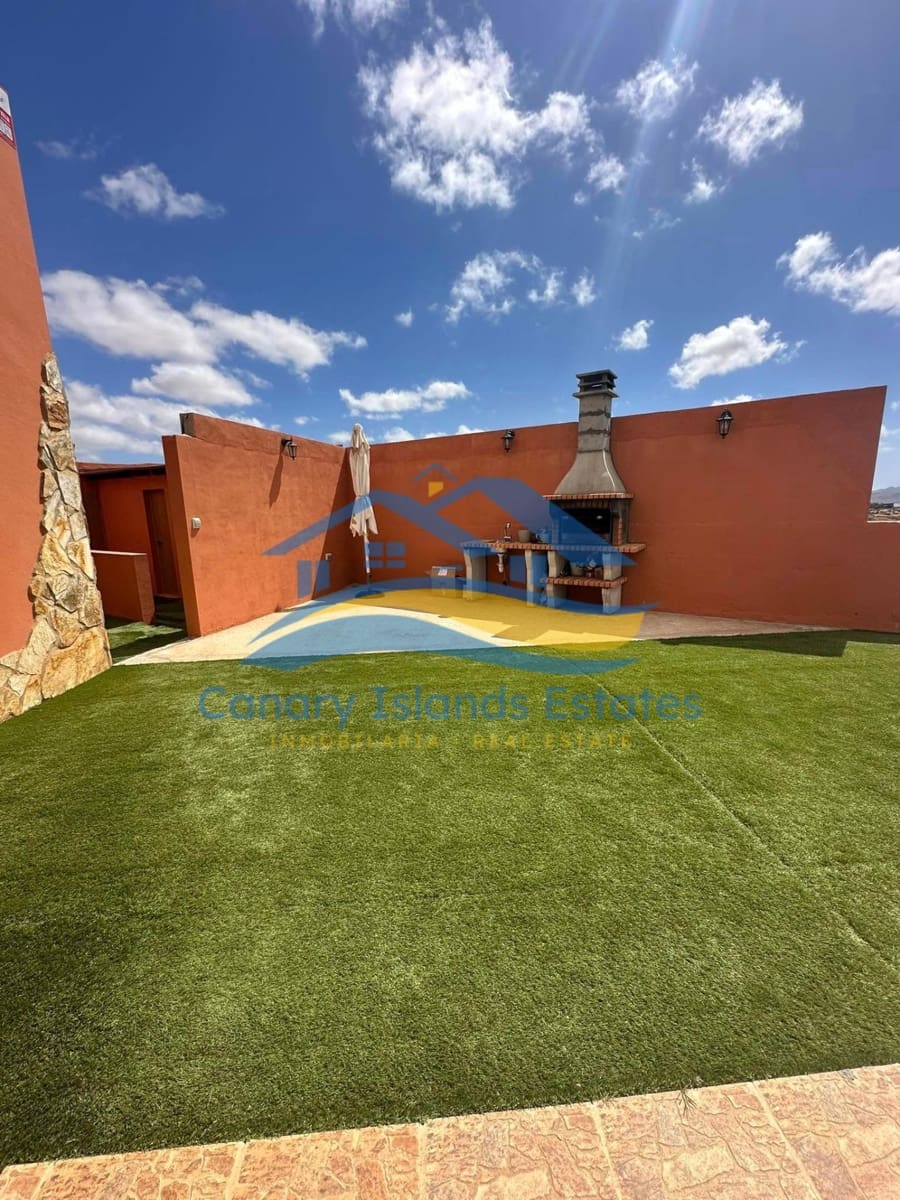 3 soveværelse Villa til salg i Antigua med garage - € 450.000 (Ref: 9215285)