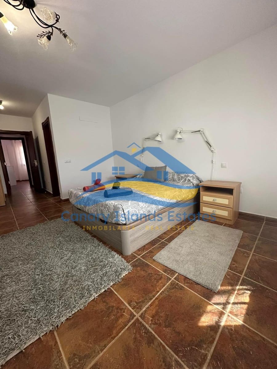 3 soveværelse Villa til salg i Antigua med garage - € 450.000 (Ref: 9215285)