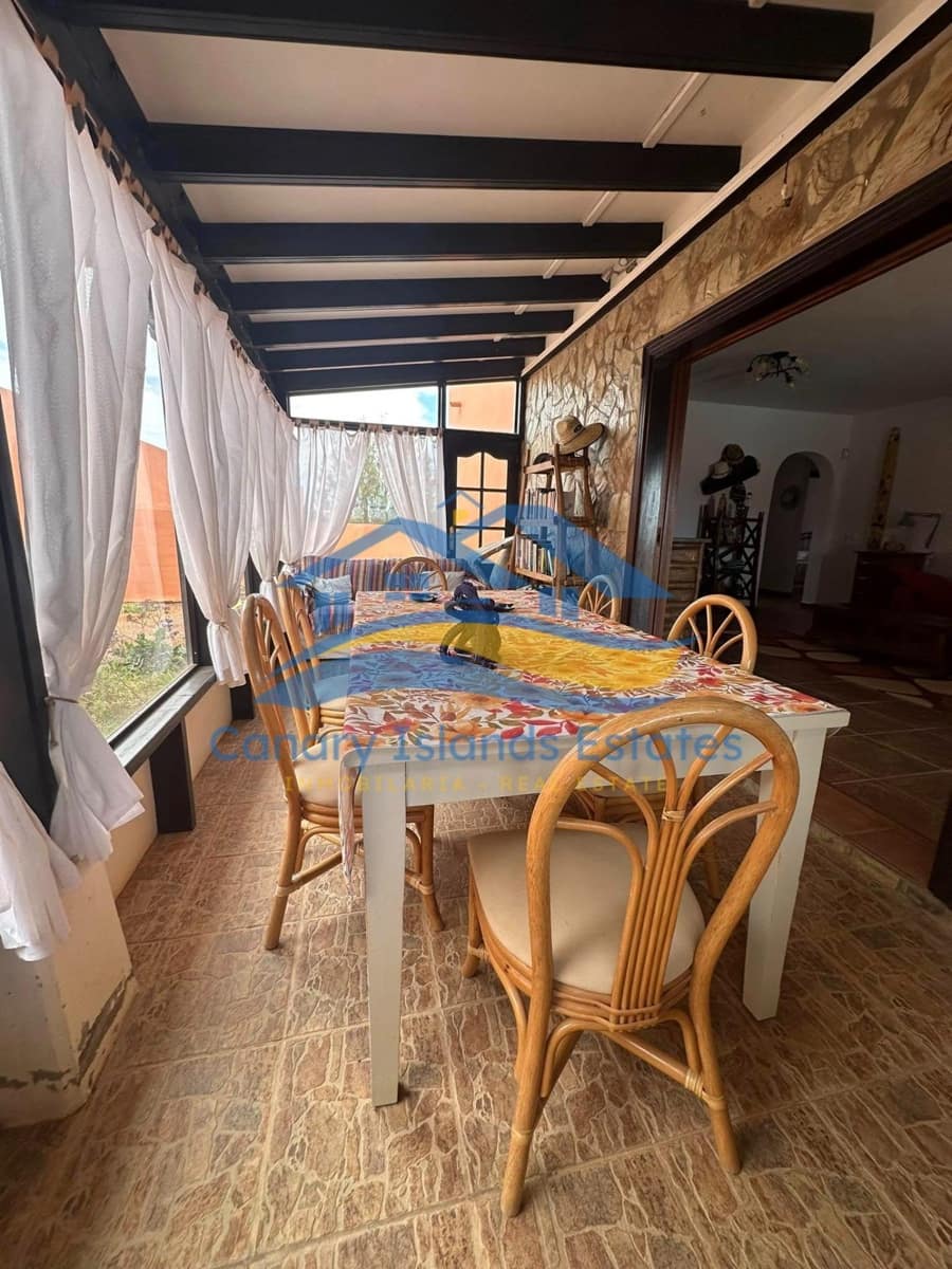 3 soveværelse Villa til salg i Antigua med garage - € 450.000 (Ref: 9215285)