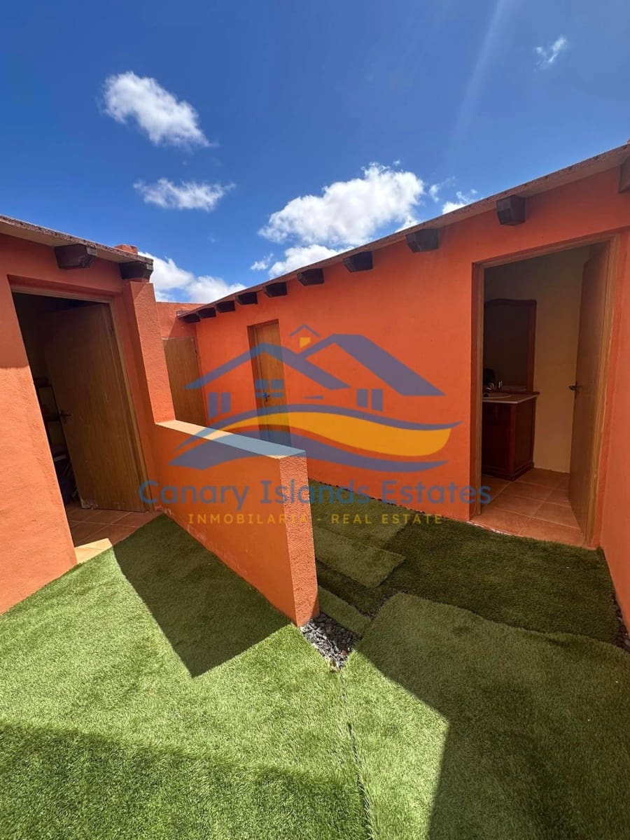 3 soveværelse Villa til salg i Antigua med garage - € 450.000 (Ref: 9215285)