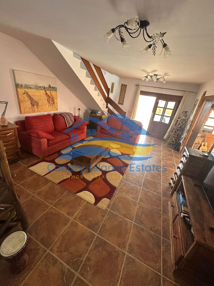 3 soveværelse Villa til salg i Antigua med garage - € 450.000 (Ref: 9215285)