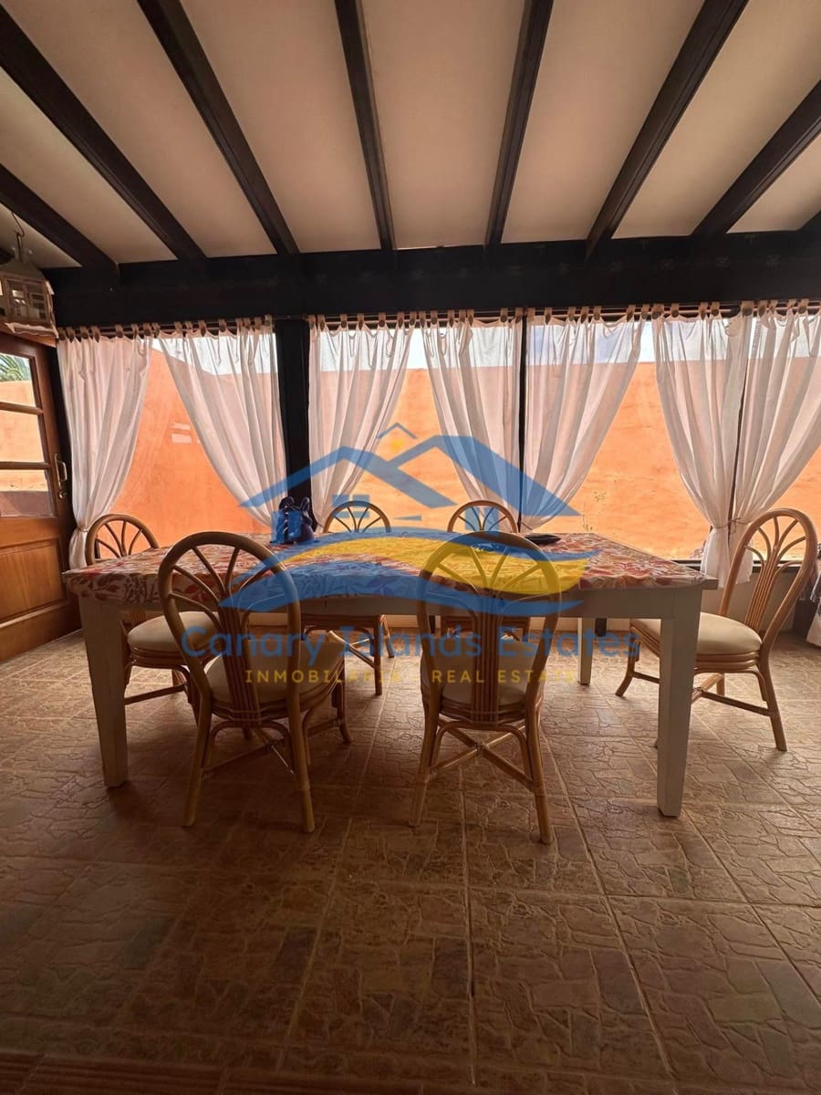 3 soveværelse Villa til salg i Antigua med garage - € 450.000 (Ref: 9215285)