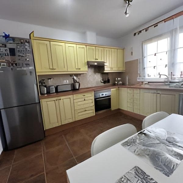 3 bedroom Villa for sale in Antigua with garage - € 450,000 (Ref: 9215285)