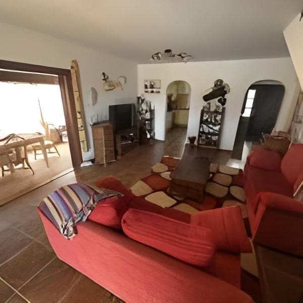 3 bedroom Villa for sale in Antigua with garage - € 450,000 (Ref: 9215285)