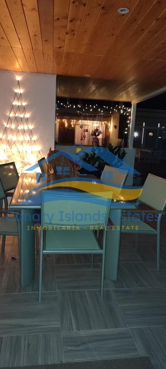 3 Zimmer Apartment zu verkaufen in Puerto del Rosario mit Garage - 450.000 € (Ref: 9215289)