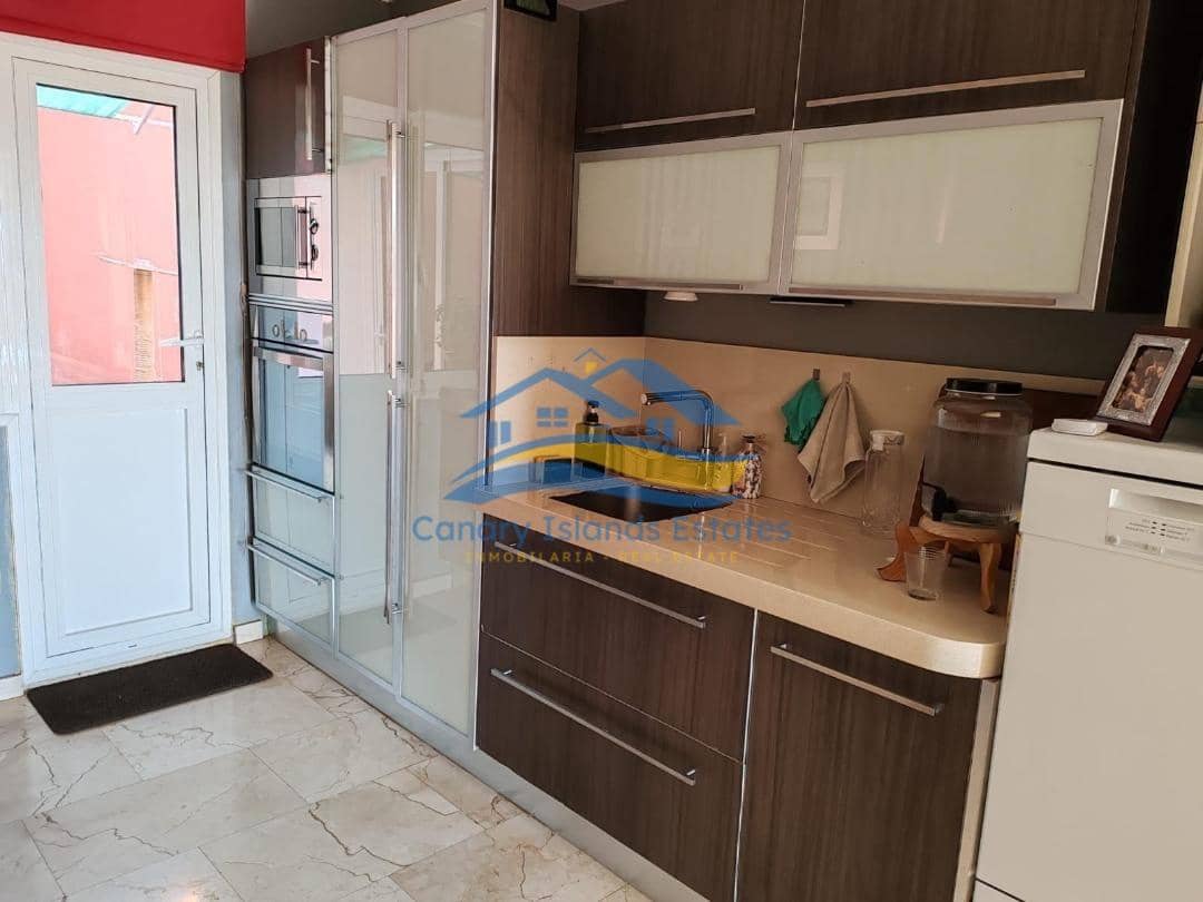 3 Zimmer Apartment zu verkaufen in Puerto del Rosario mit Garage - 450.000 € (Ref: 9215289)