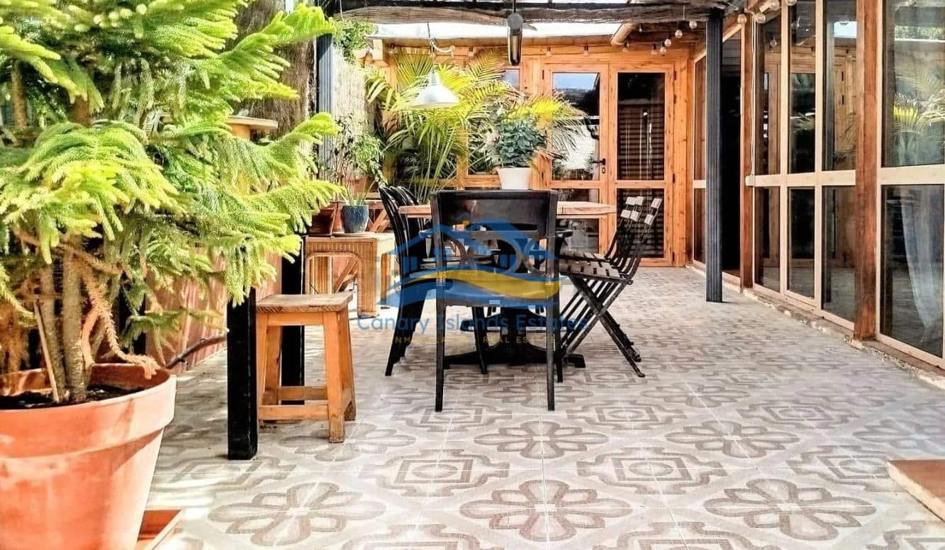 3 makuuhuone Huvila myytävänä paikassa Corralejo mukana 
autotalli - 729 000 € (Ref: 9215290)