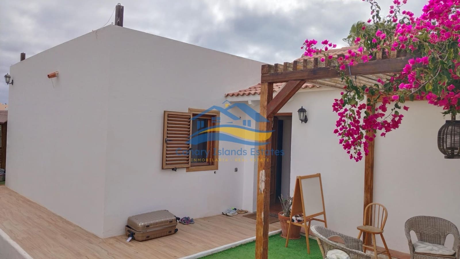 3 makuuhuone Huvila myytävänä paikassa Corralejo mukana 
autotalli - 729 000 € (Ref: 9215290)