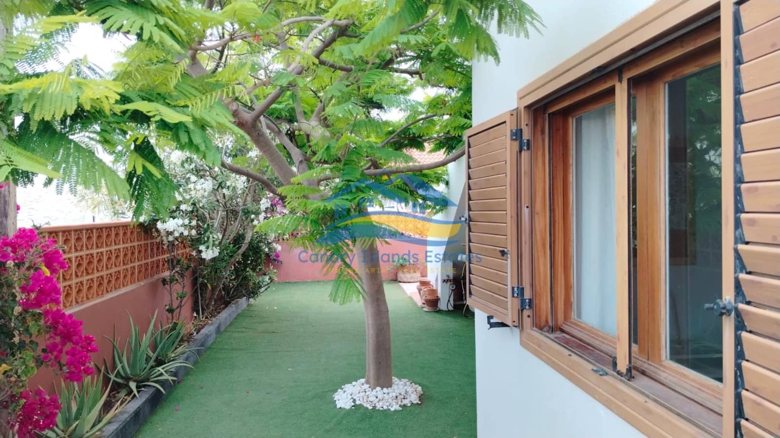 3 makuuhuone Huvila myytävänä paikassa Corralejo mukana 
autotalli - 729 000 € (Ref: 9215290)