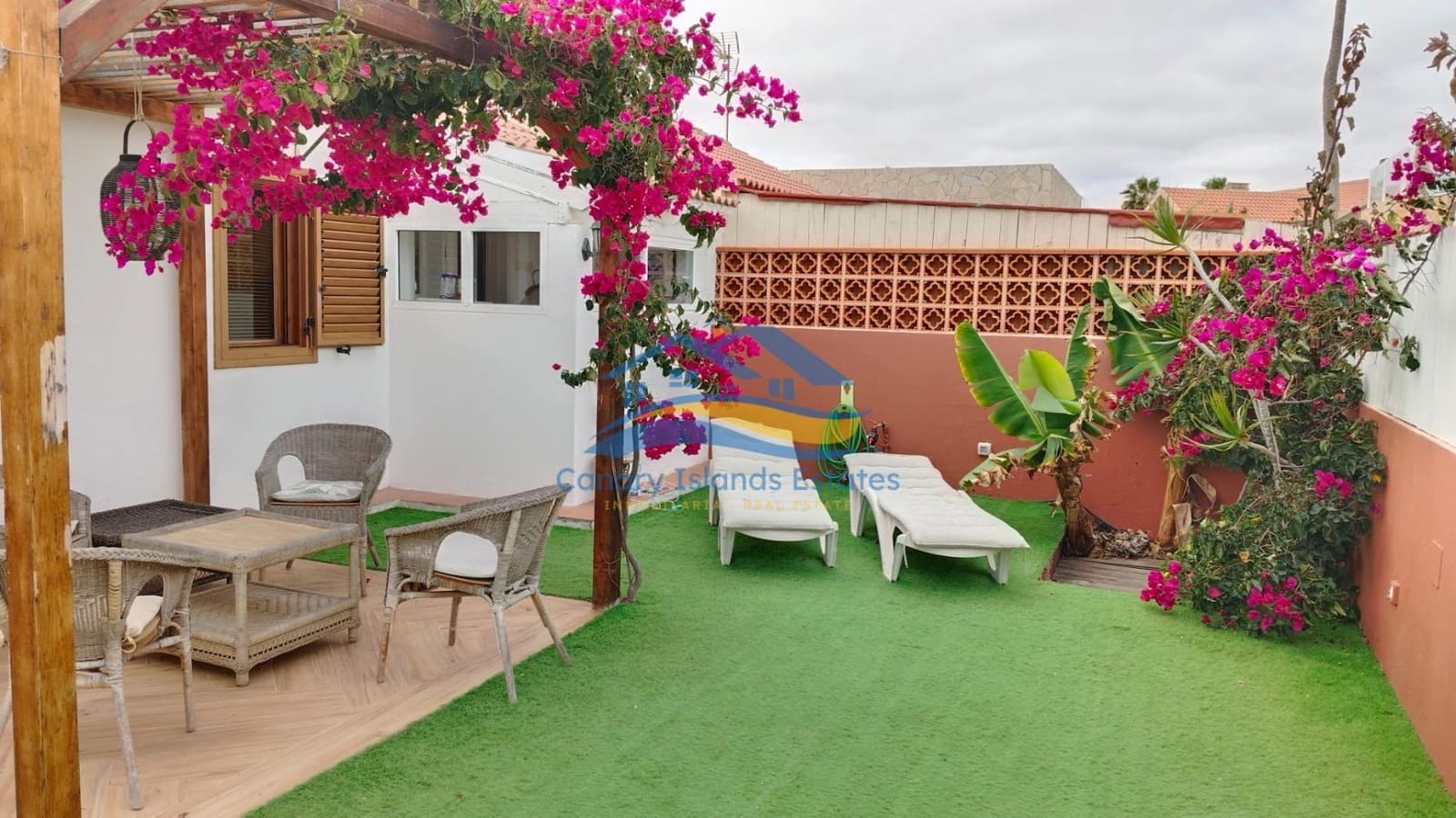 3 makuuhuone Huvila myytävänä paikassa Corralejo mukana 
autotalli - 729 000 € (Ref: 9215290)