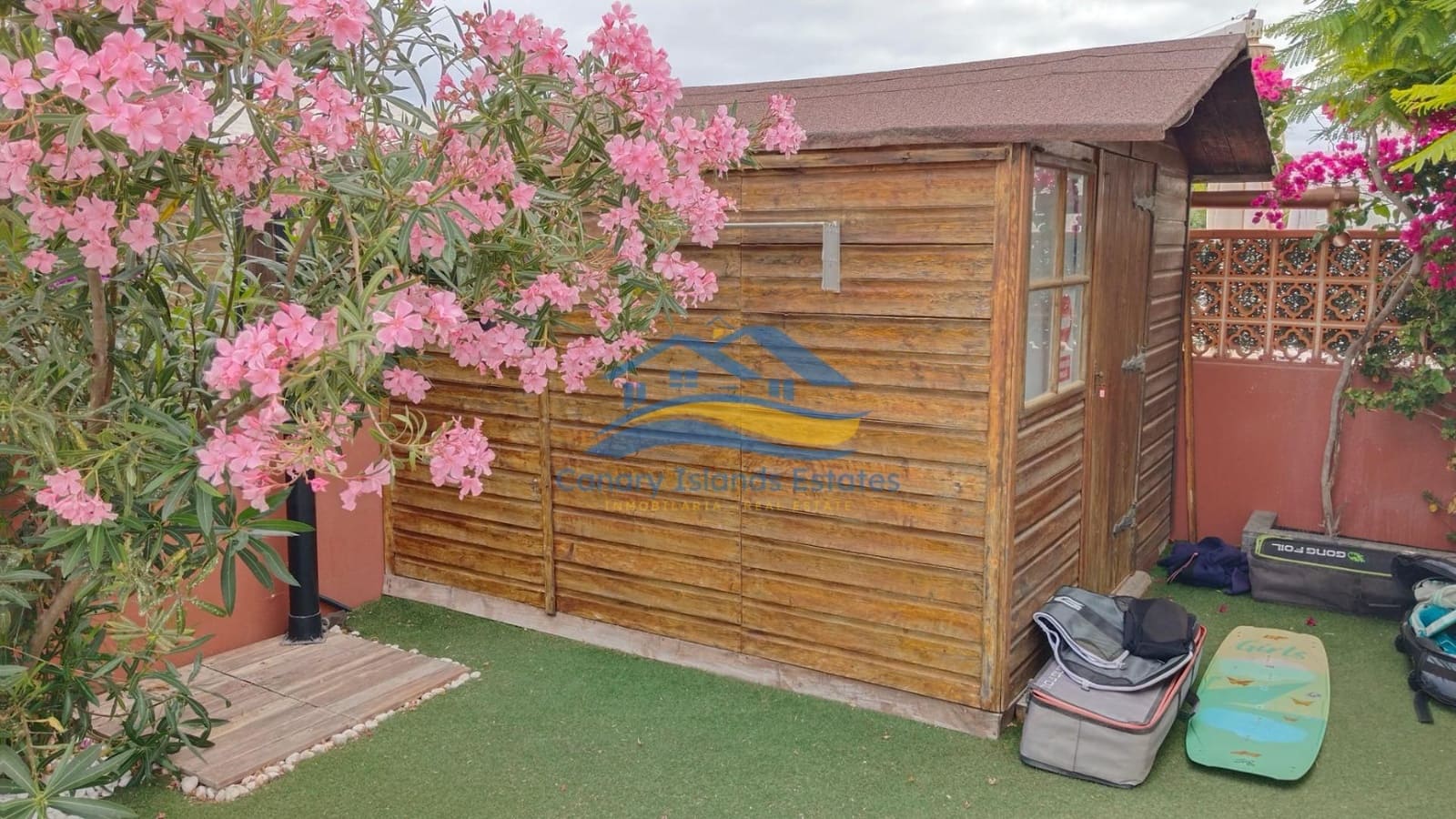 3 makuuhuone Huvila myytävänä paikassa Corralejo mukana 
autotalli - 729 000 € (Ref: 9215290)