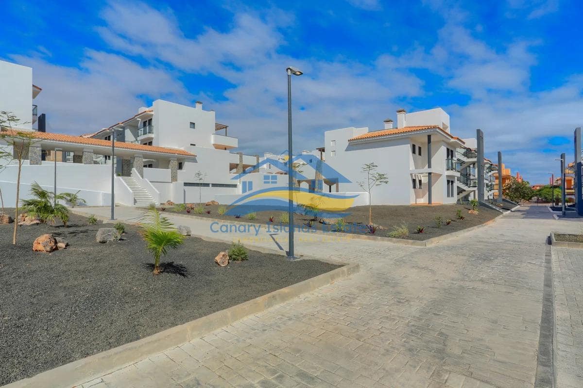 2 slaapkamer Penthouse te koop in Corralejo met garage - € 345.000 (Ref: 9347648)