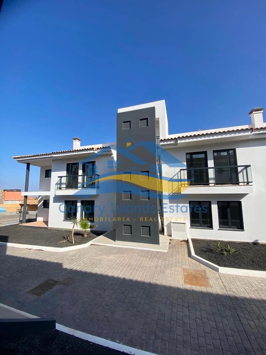 2 slaapkamer Penthouse te koop in Corralejo met garage - € 345.000 (Ref: 9347648)