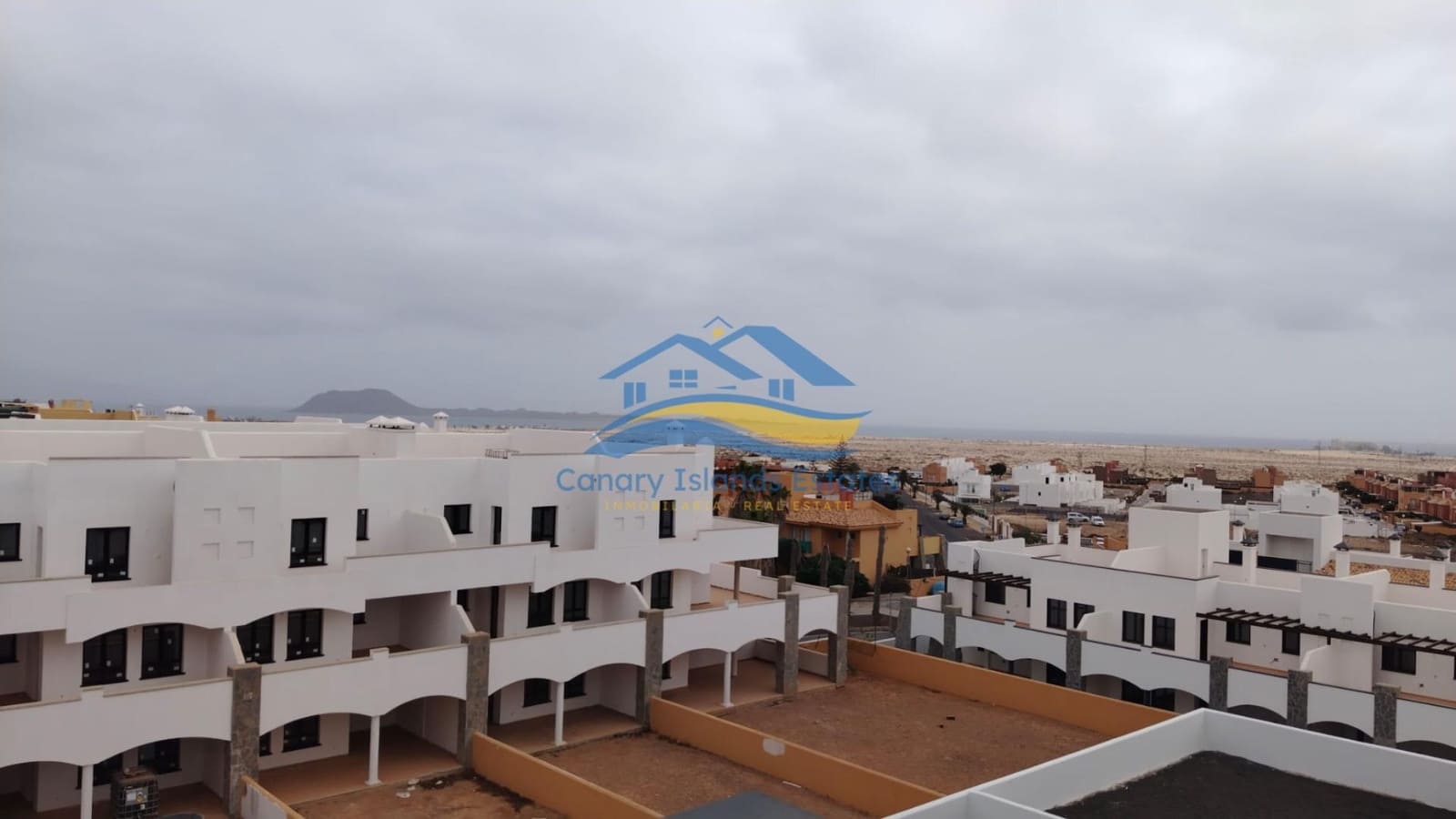 2 slaapkamer Penthouse te koop in Corralejo met garage - € 345.000 (Ref: 9347648)