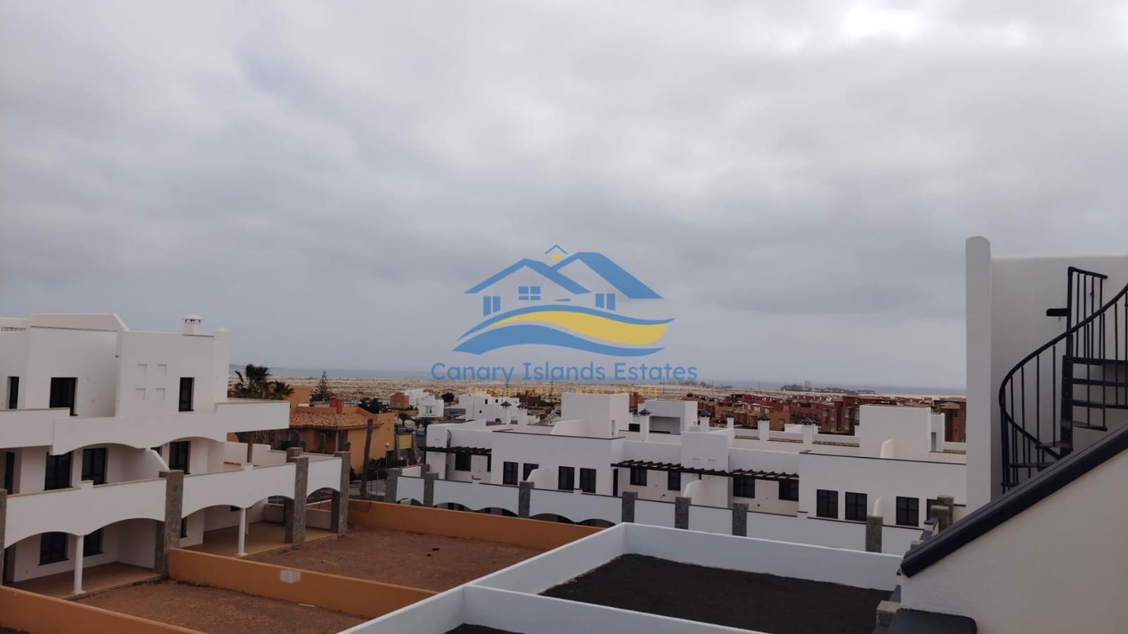 2 slaapkamer Penthouse te koop in Corralejo met garage - € 345.000 (Ref: 9347648)