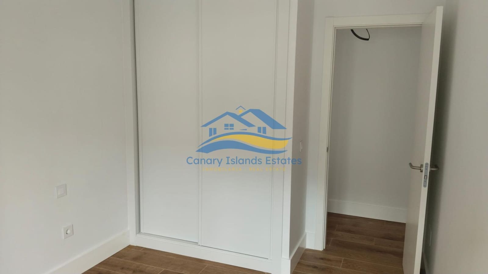 2 slaapkamer Penthouse te koop in Corralejo met garage - € 345.000 (Ref: 9347648)