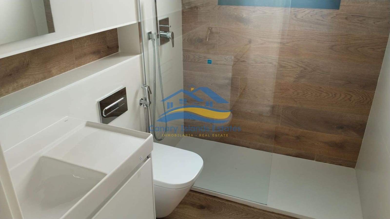 2 slaapkamer Penthouse te koop in Corralejo met garage - € 345.000 (Ref: 9347648)