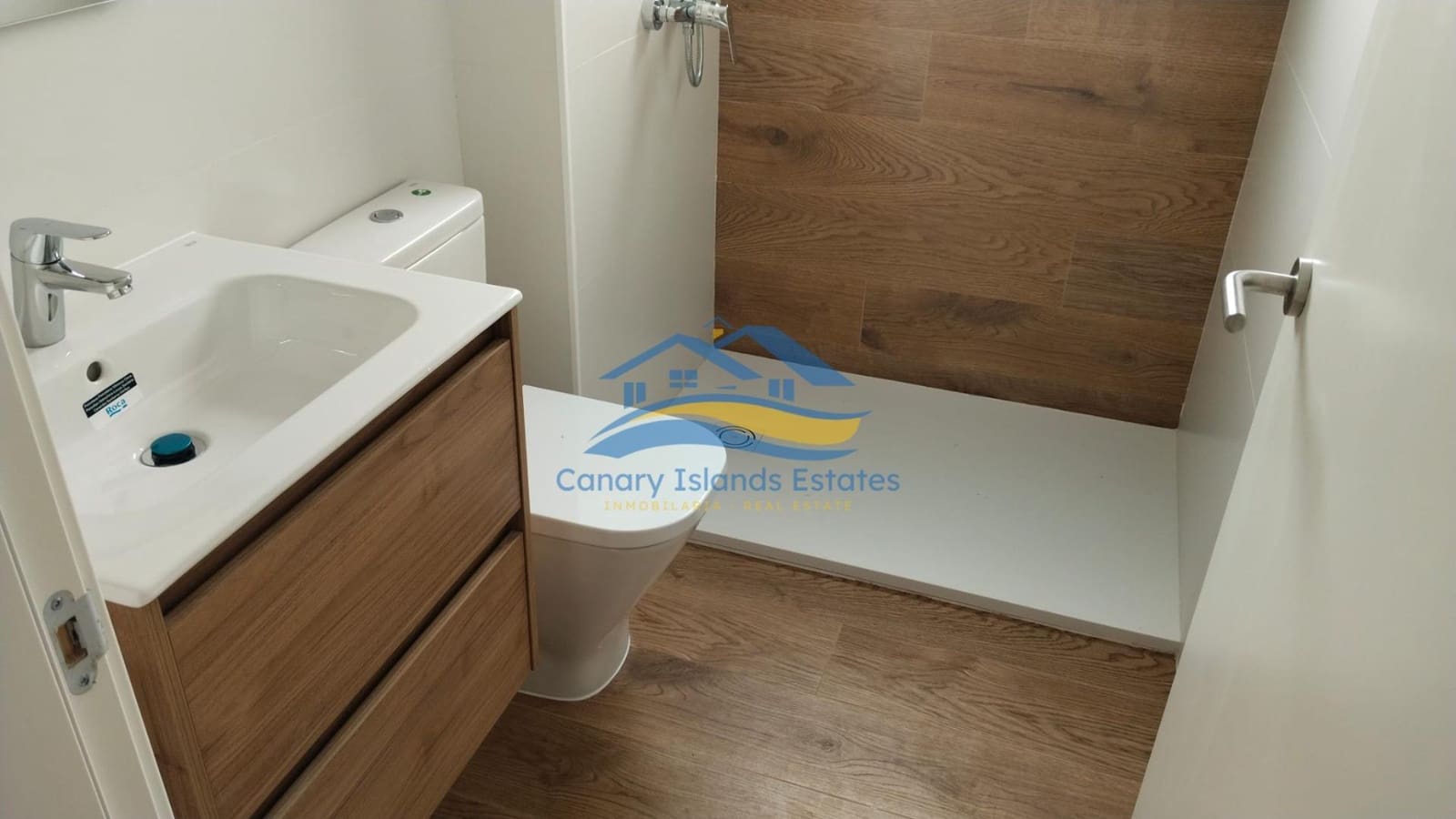 2 slaapkamer Penthouse te koop in Corralejo met garage - € 345.000 (Ref: 9347648)