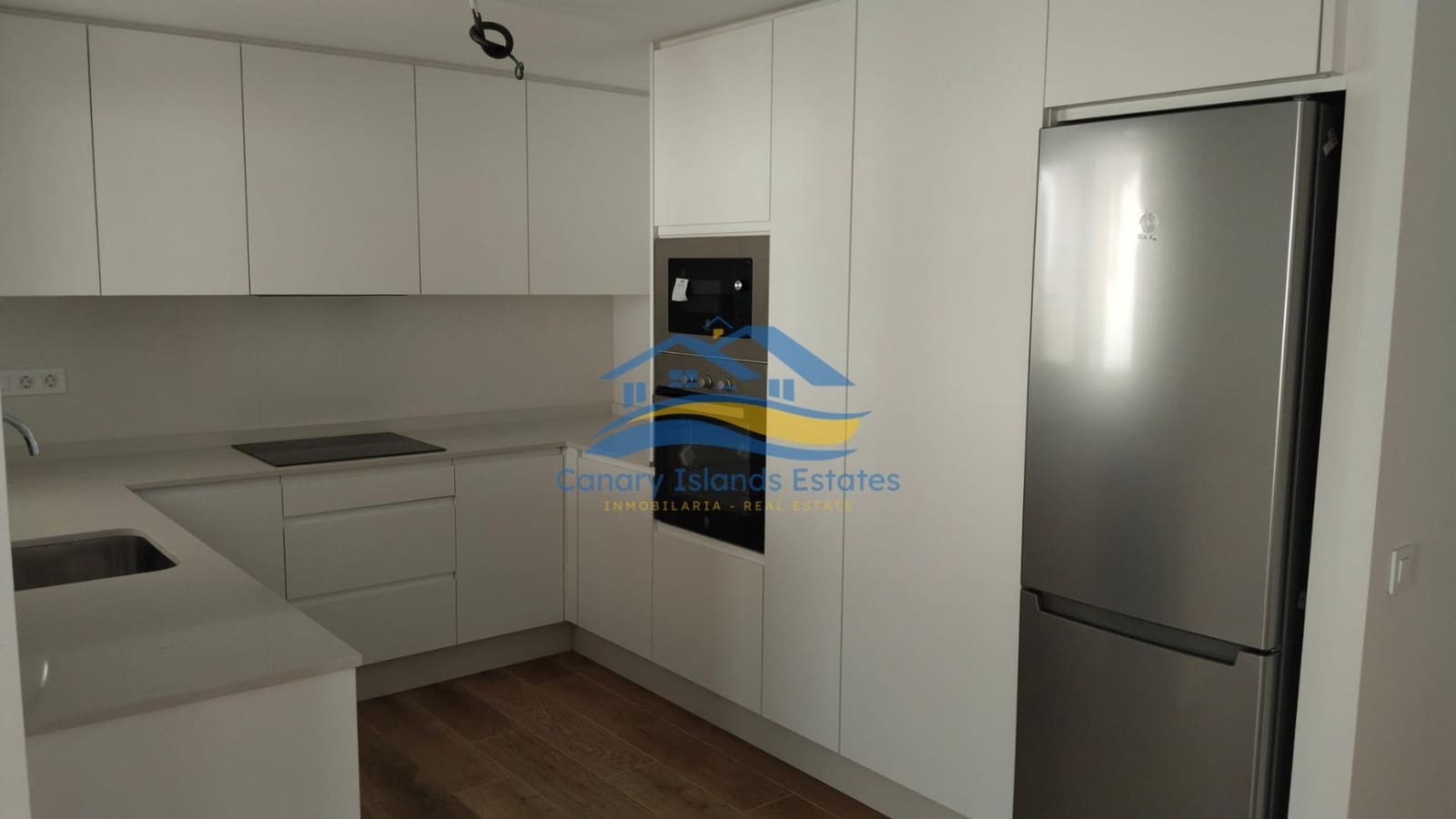 2 slaapkamer Penthouse te koop in Corralejo met garage - € 345.000 (Ref: 9347648)