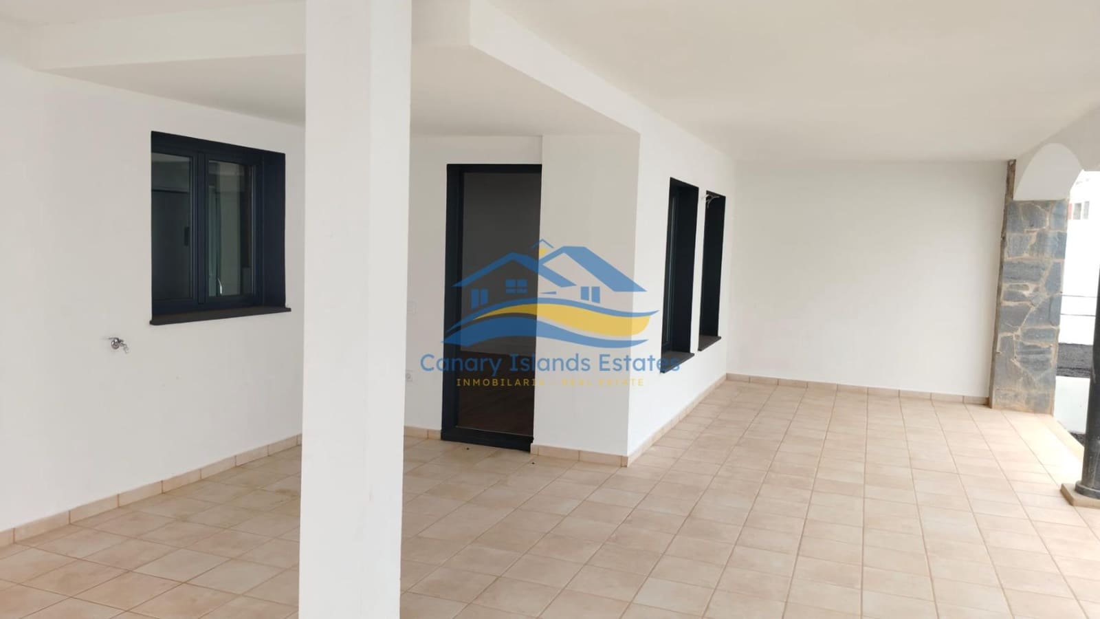 2 slaapkamer Penthouse te koop in Corralejo met garage - € 345.000 (Ref: 9347648)