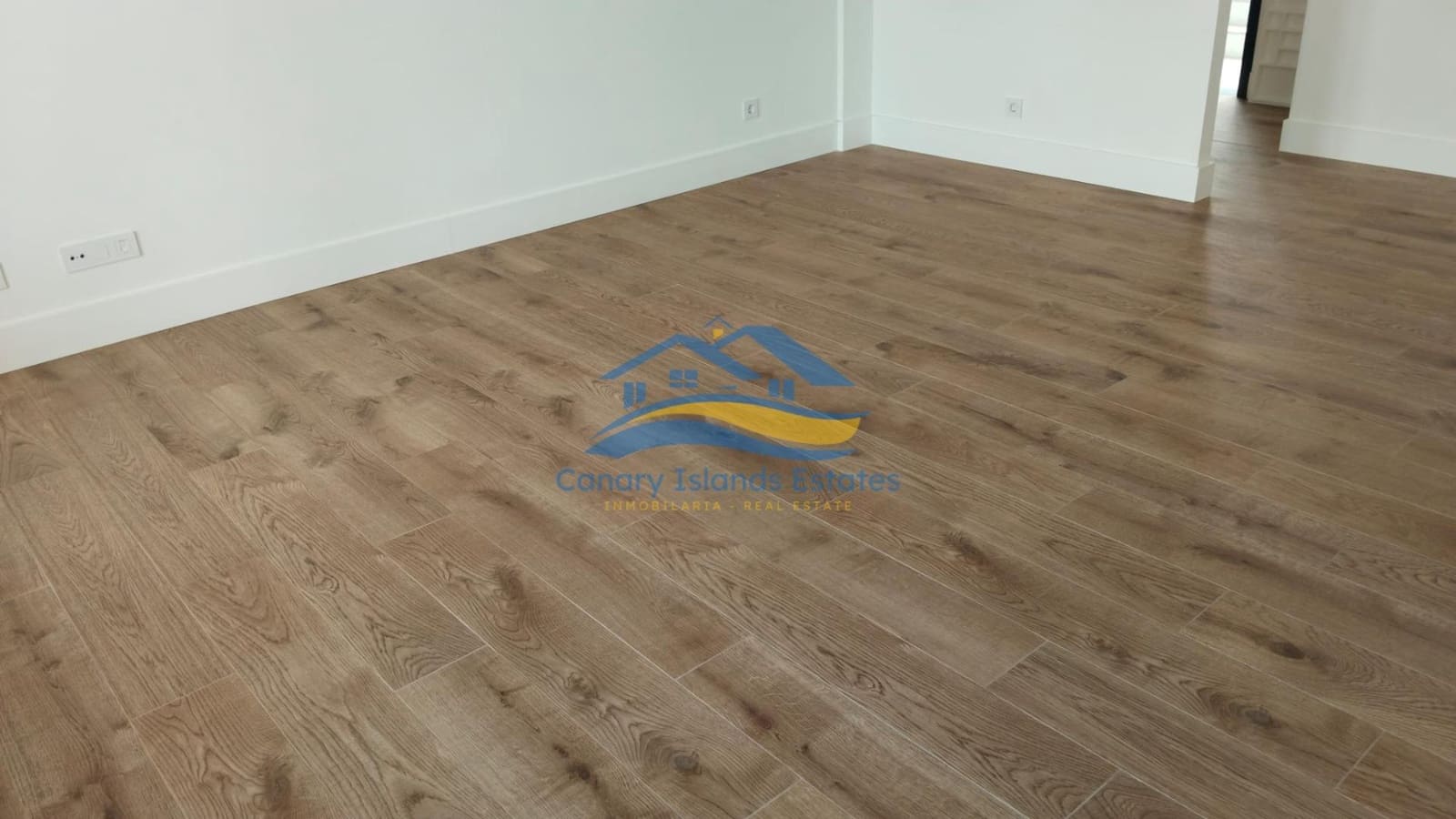 2 slaapkamer Penthouse te koop in Corralejo met garage - € 345.000 (Ref: 9347648)