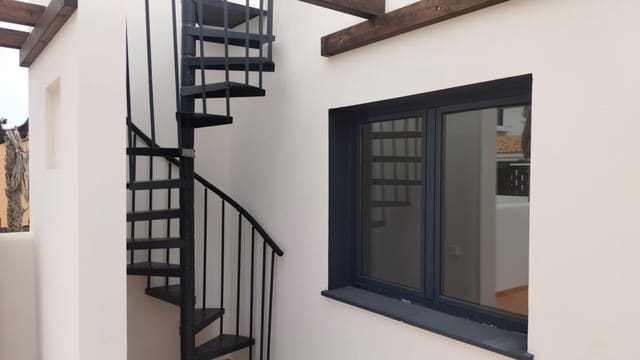 2 chambre Penthouse à vendre à Corralejo, La Oliva avec garage - 279 000 € (Ref: 9347648)