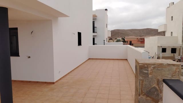 2 chambre Penthouse à vendre à Corralejo, La Oliva avec garage - 279 000 € (Ref: 9347648)