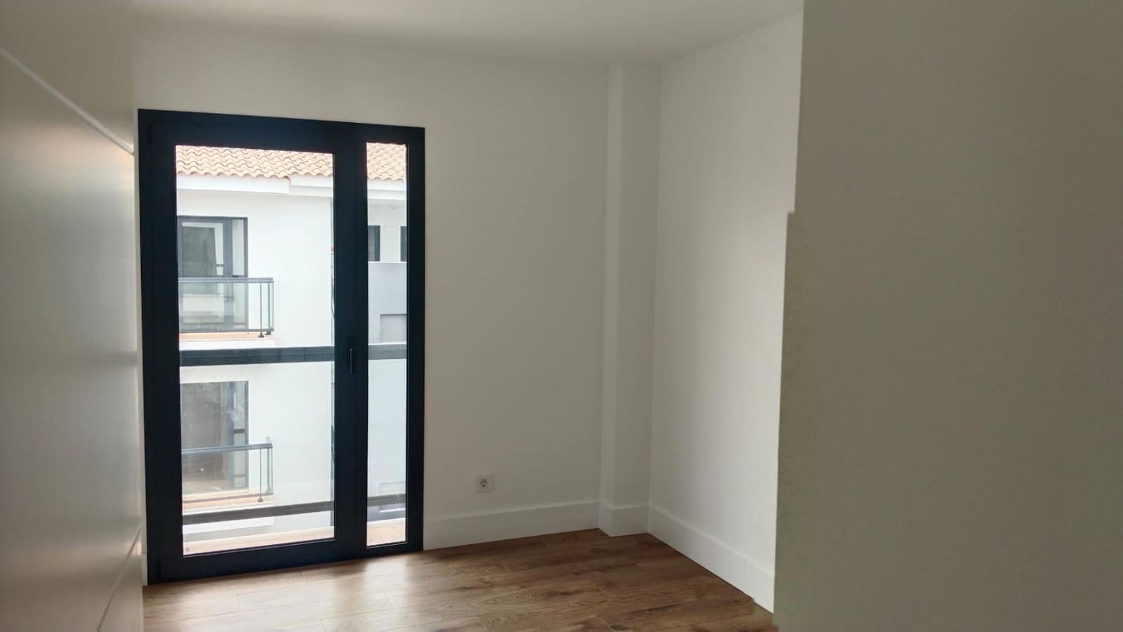 2 bedroom Penthouse for sale in Corralejo with garage - € 279,000 (Ref: 9347648)
