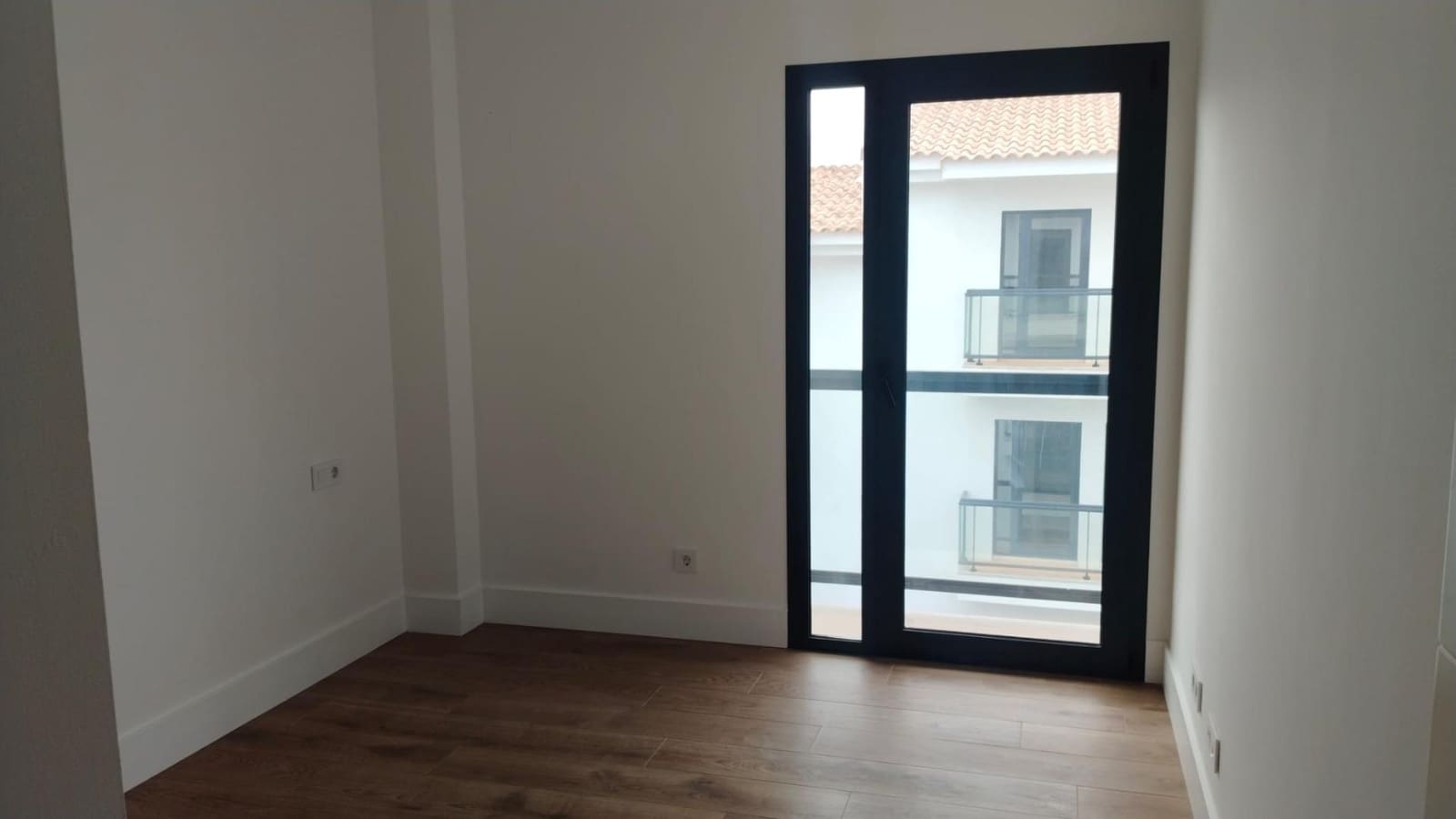 2 bedroom Penthouse for sale in Corralejo with garage - € 279,000 (Ref: 9347648)
