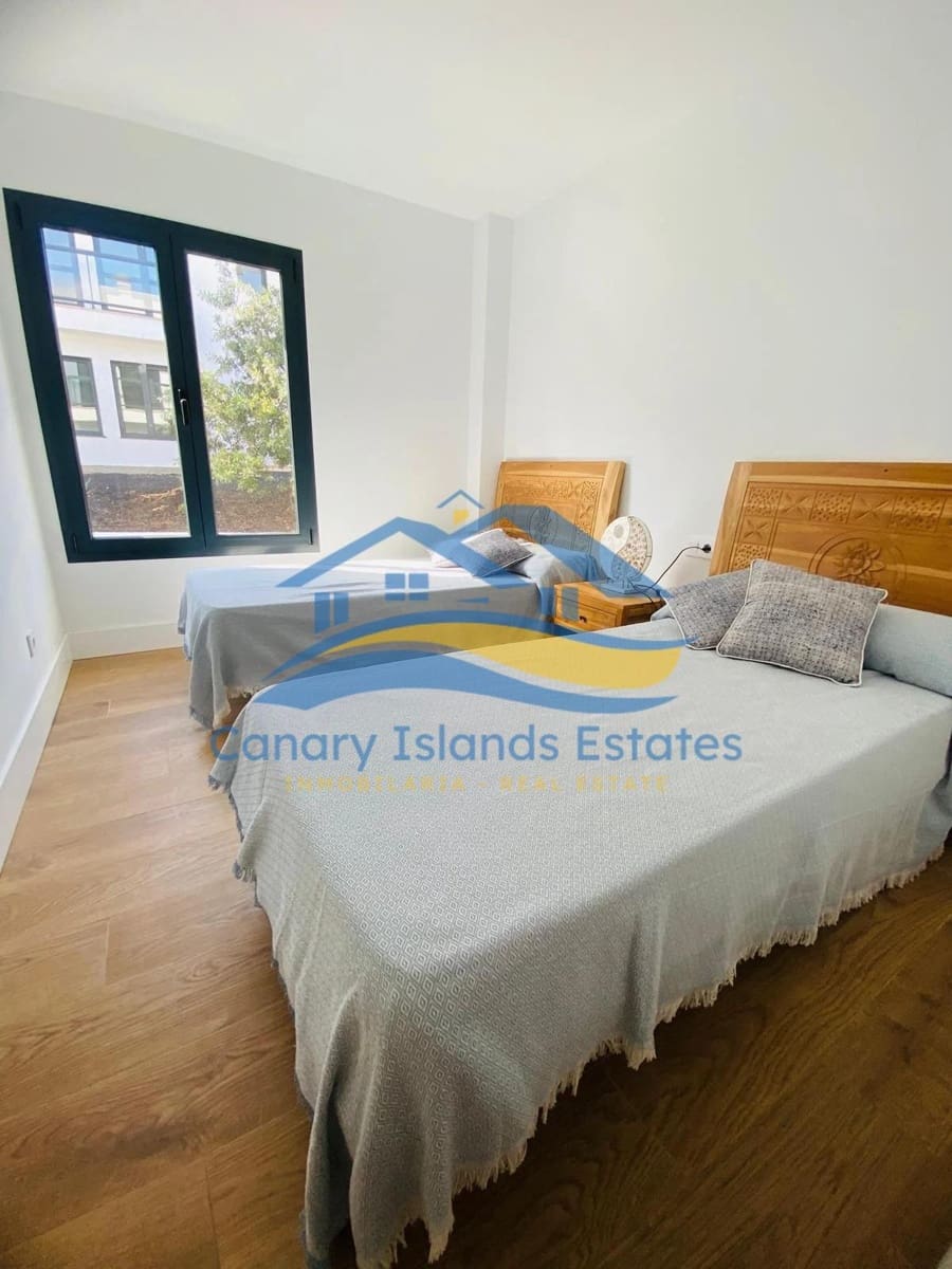 2 soveværelse Lejlighed til salg i Corralejo med garage - € 269.000 (Ref: 9347649)