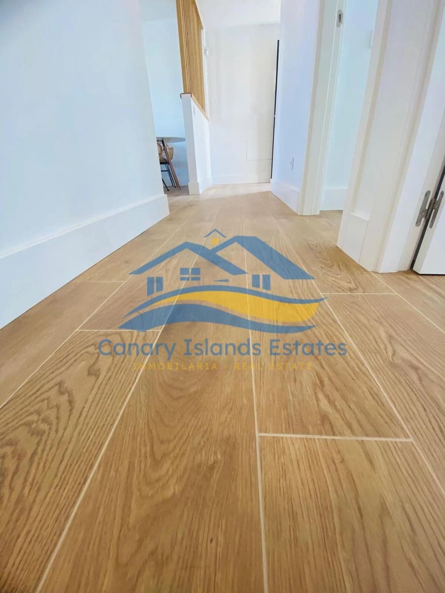 2 soveværelse Lejlighed til salg i Corralejo med garage - € 269.000 (Ref: 9347649)