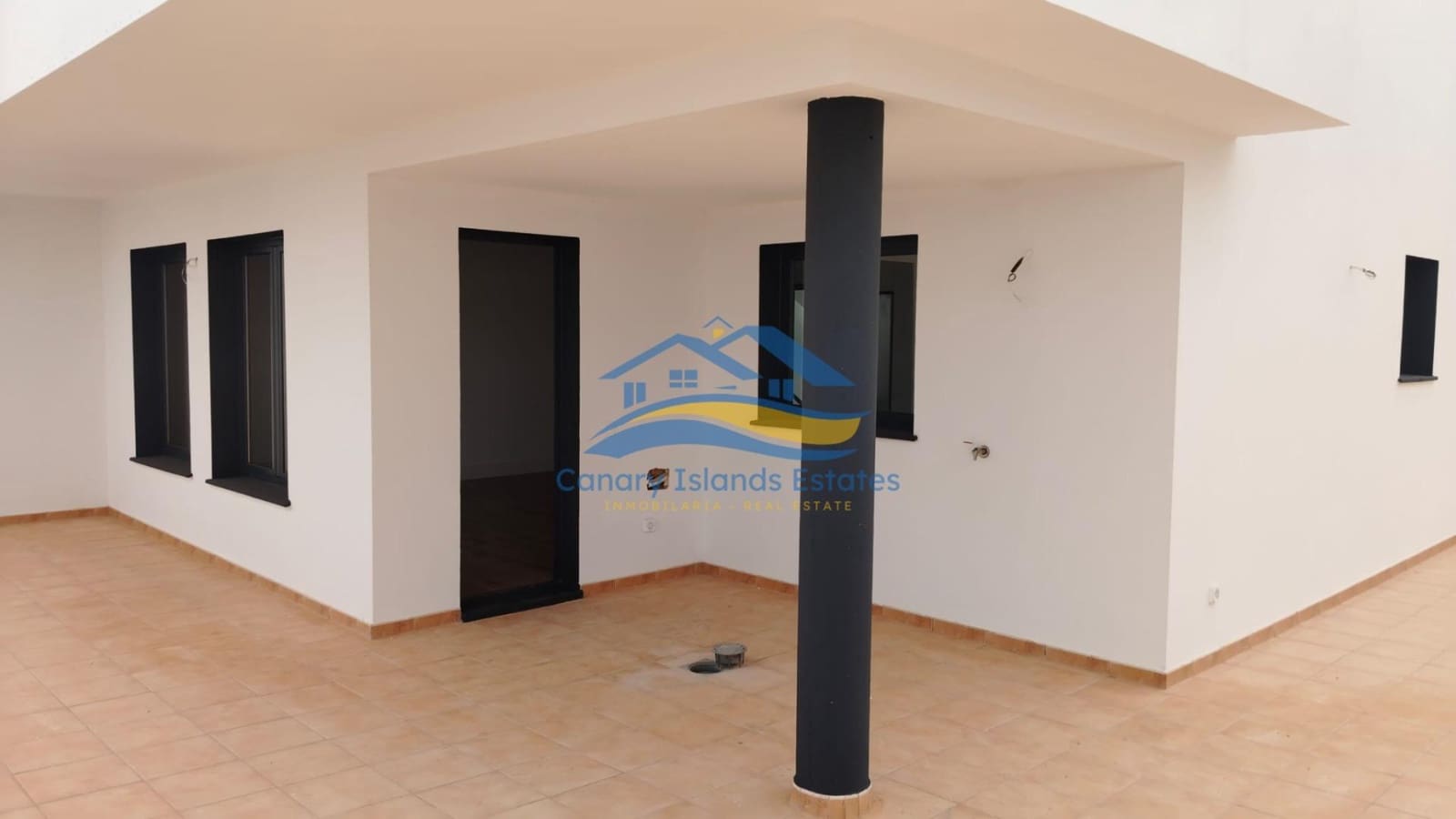 2 soveværelse Lejlighed til salg i Corralejo med garage - € 269.000 (Ref: 9347649)