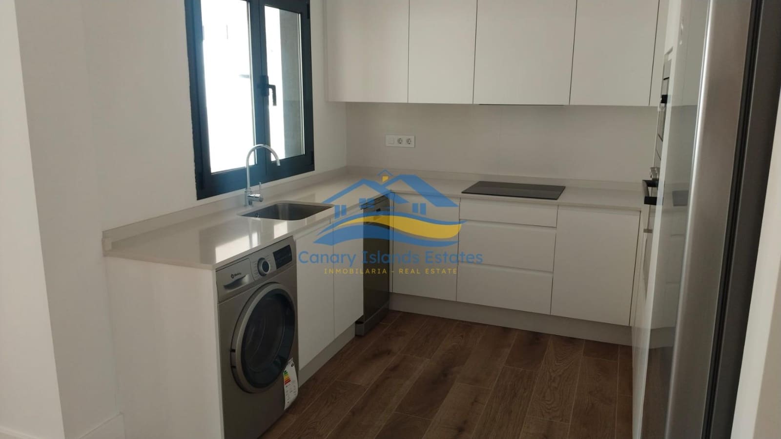 2 soveværelse Lejlighed til salg i Corralejo med garage - € 269.000 (Ref: 9347649)