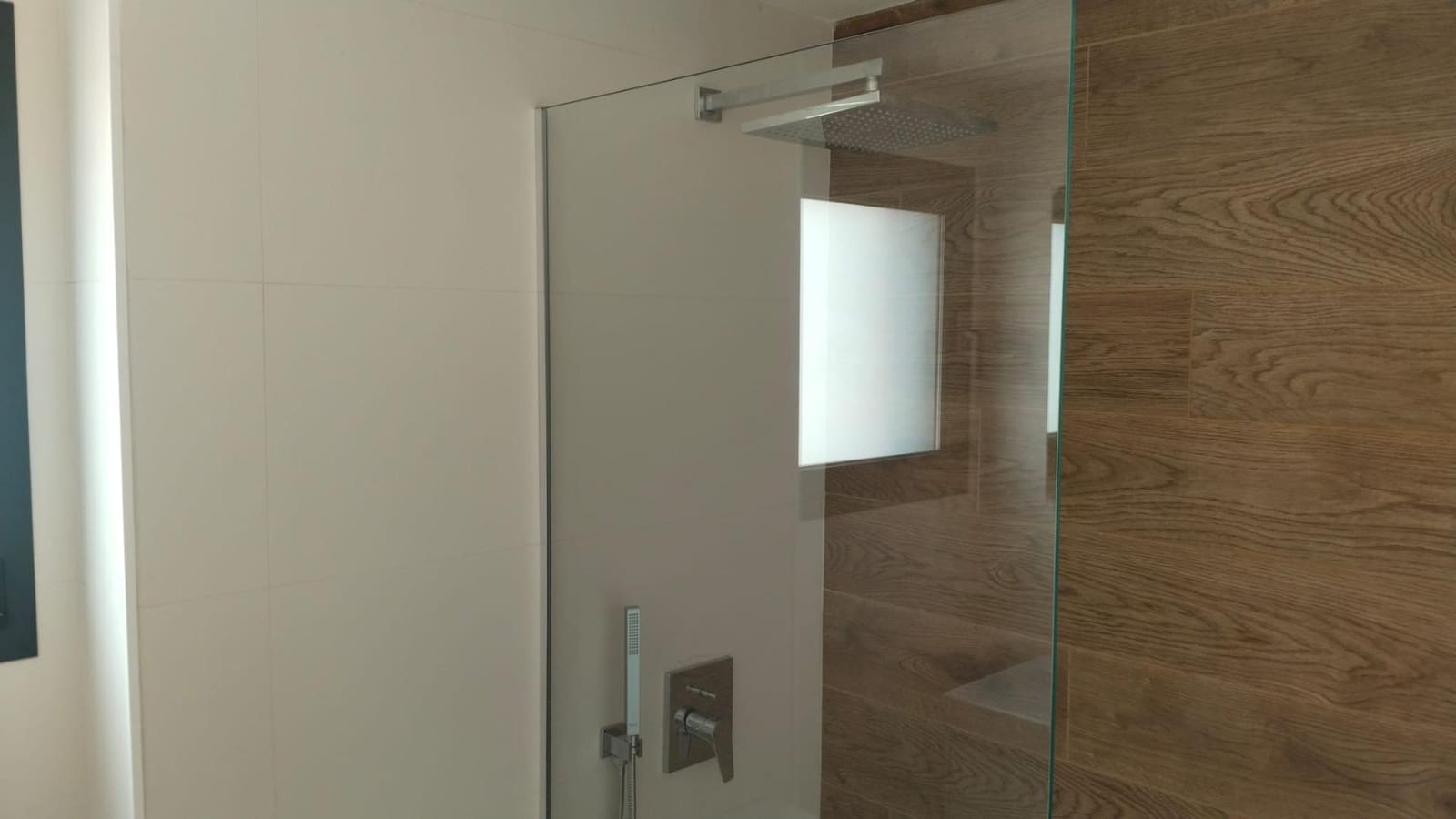 2 bedroom Apartment for sale in Corralejo with garage - € 279,000 (Ref: 9347649)