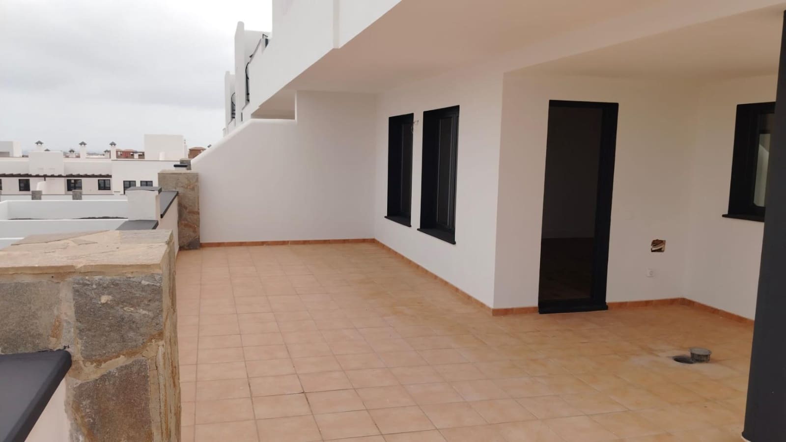 2 bedroom Apartment for sale in Corralejo with garage - € 279,000 (Ref: 9347649)