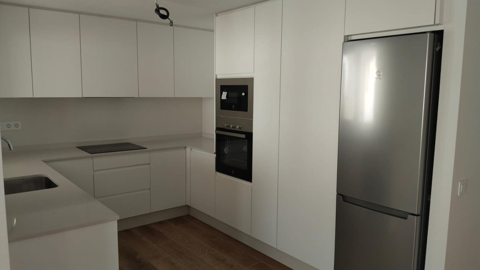 2 bedroom Apartment for sale in Corralejo with garage - € 279,000 (Ref: 9347649)