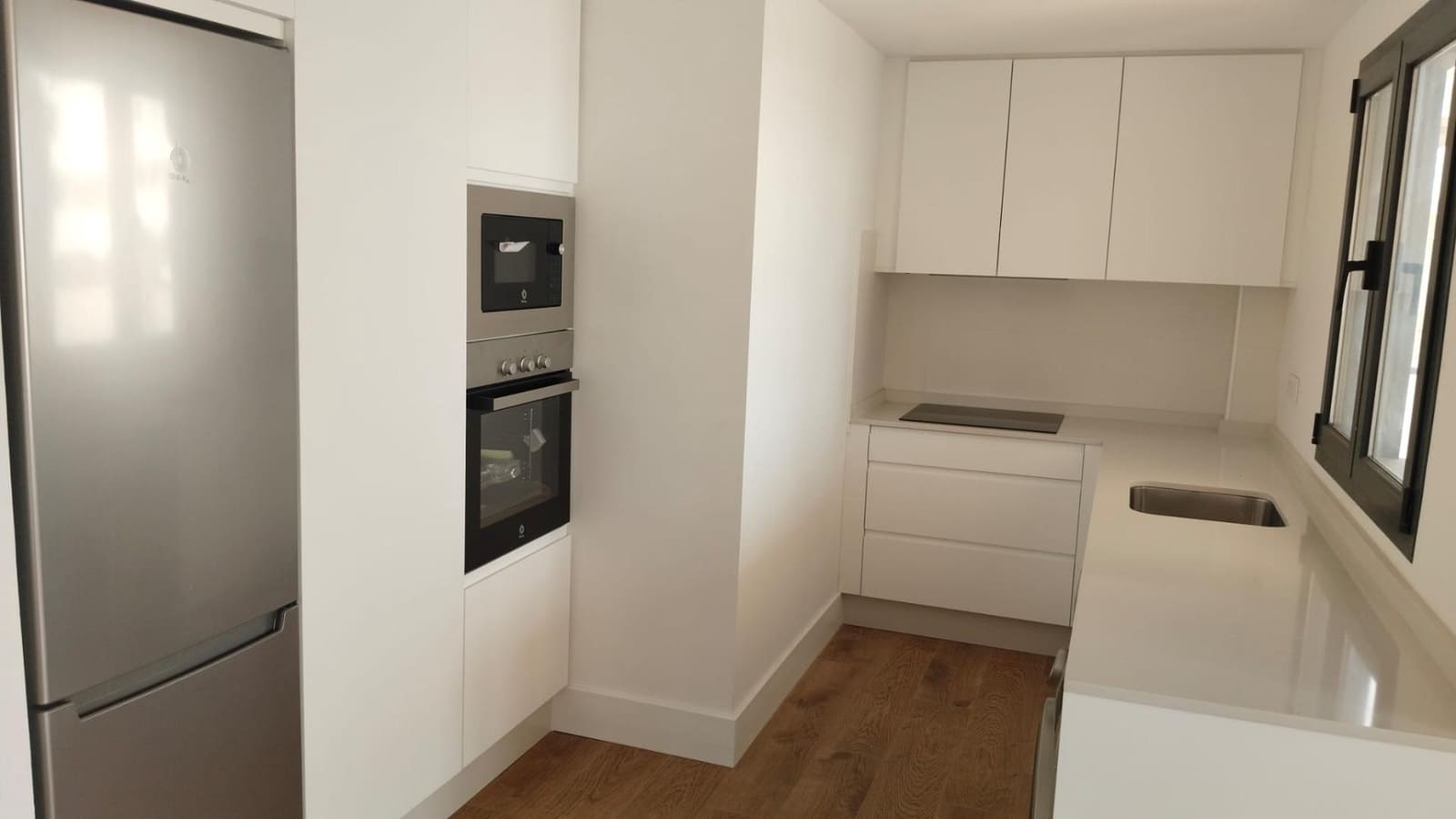 2 bedroom Apartment for sale in Corralejo with garage - € 279,000 (Ref: 9347649)