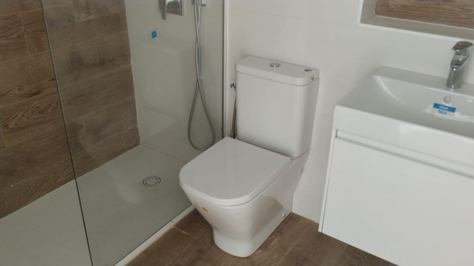 2 bedroom Apartment for sale in Corralejo with garage - € 279,000 (Ref: 9347649)