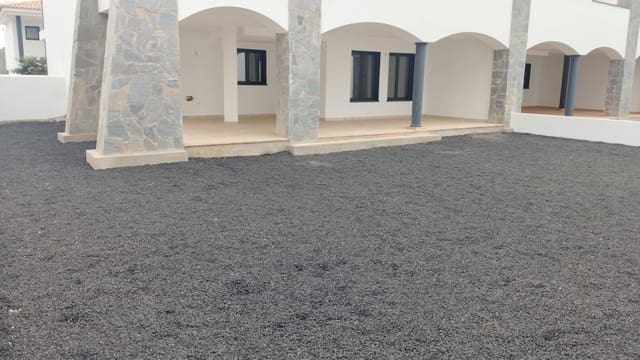 3 slaapkamer Appartement te koop in Corralejo, La Oliva - € 295.000 (Ref: 9347650)