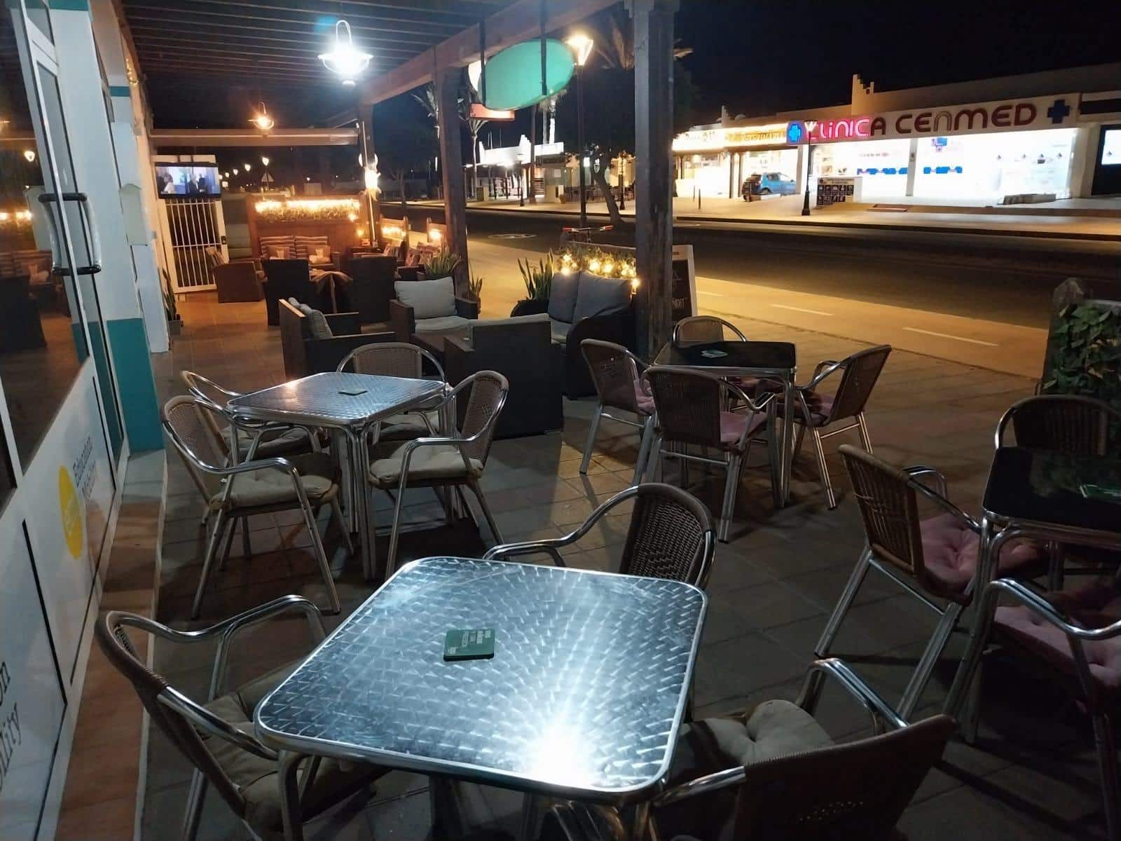 Kaupallinen vuokrattavana paikassa Corralejo - 450 € (Ref: 9362542)